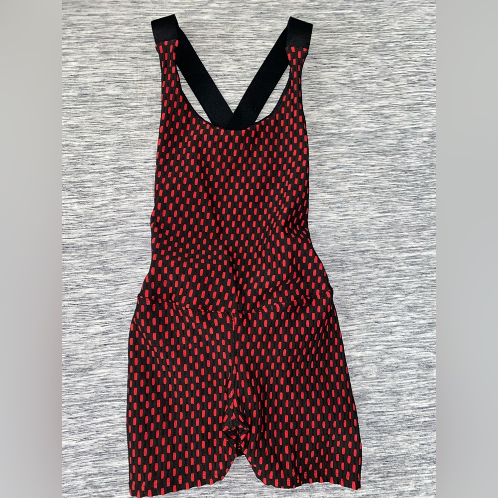 WORKOUT ONESIE